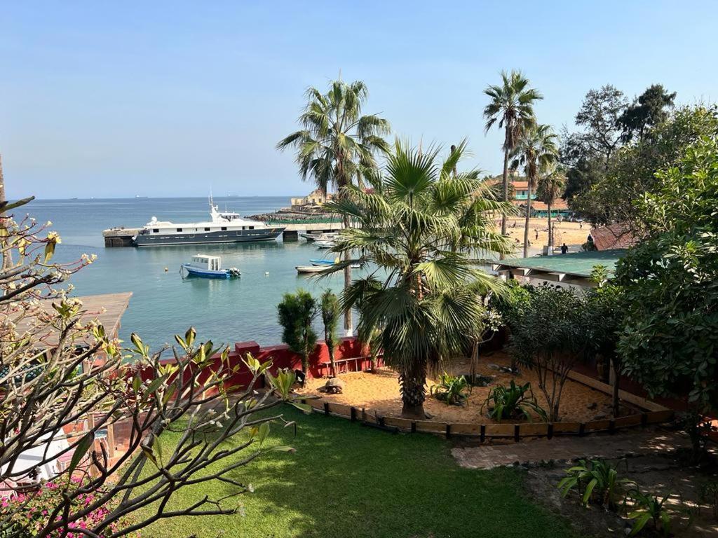 Chez Olivier - Ile De Goree Luaran gambar