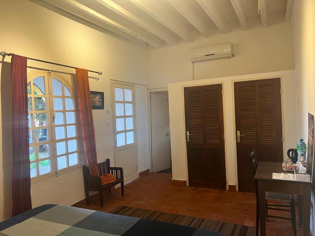 Chez Olivier - Ile De Goree Luaran gambar